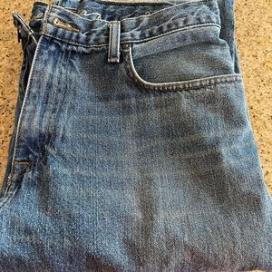 Men’s Size 34x32 Eddie Bauer Relaxed Fit jeans